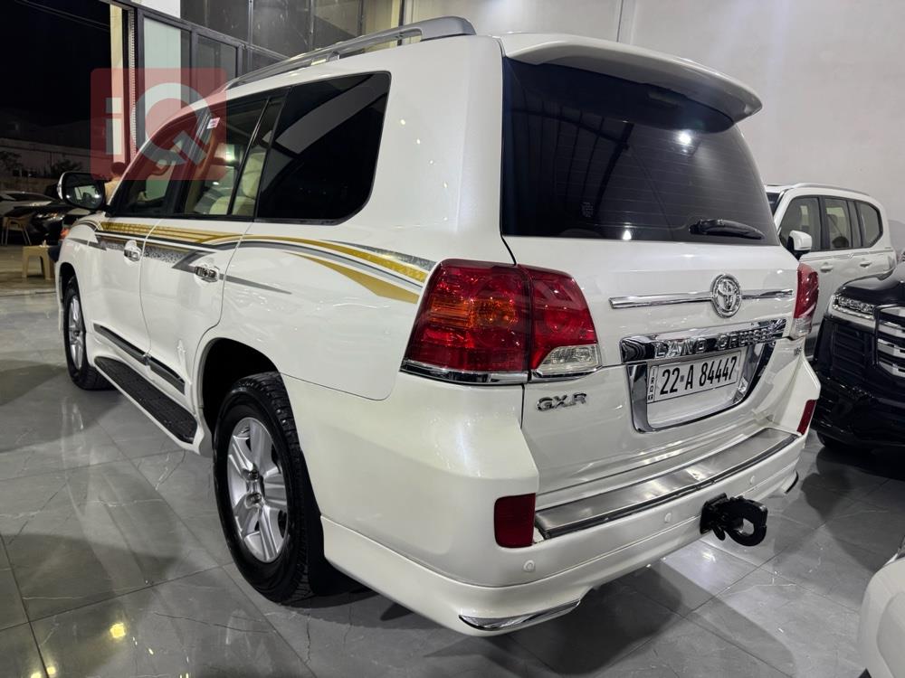 تويوتا لاندكروزر